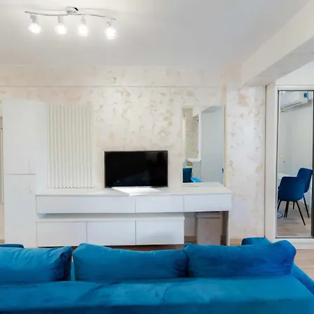 Irina's Premier At Seven Palms, * サターン