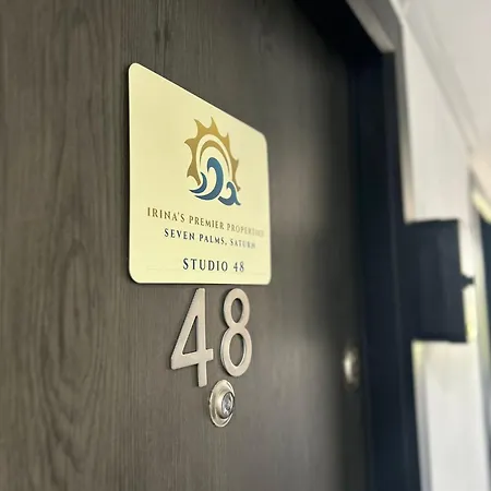 Daire Irina's Premier At Seven Palms,