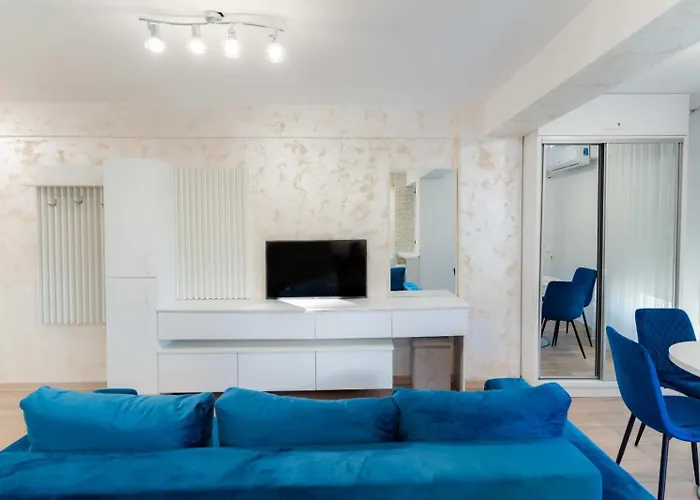 Irina's Premier At Seven Palms, * サターン