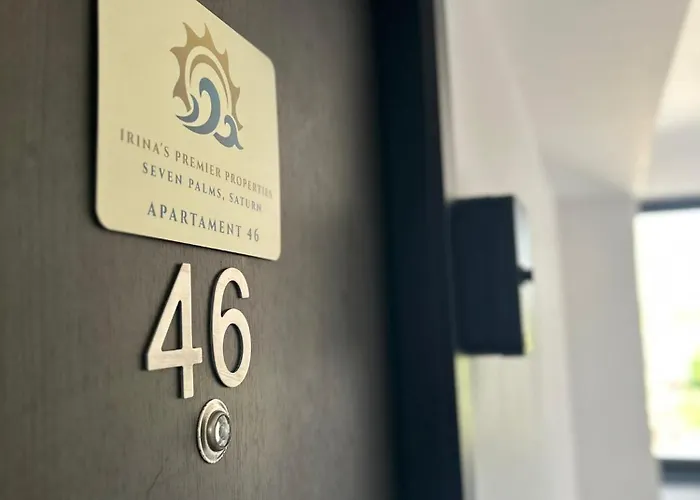 Irina's Premier At Seven Palms, アパート *